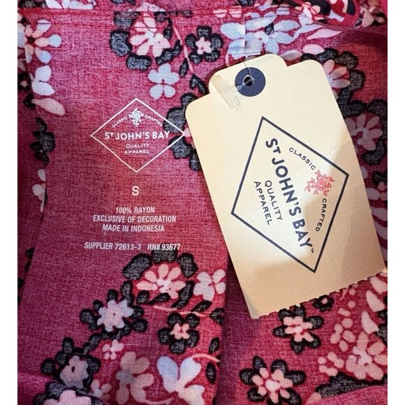 St. John's Bay S Red Floral Tie Keyhole Neckline Curved Hem Long Sleeve Blouse - Picture 6 of 6